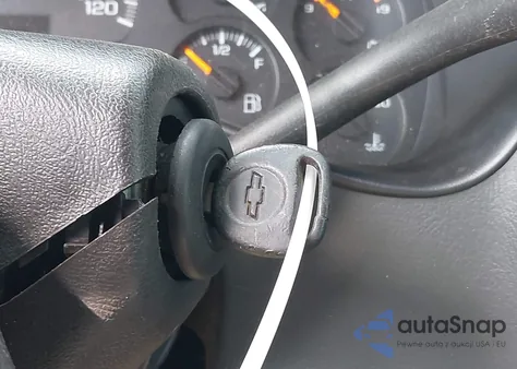 2004 Chevrolet Silverado 2500Hd Ls z USA, uszkodzony, nr VIN 1GCHK29U54E383246